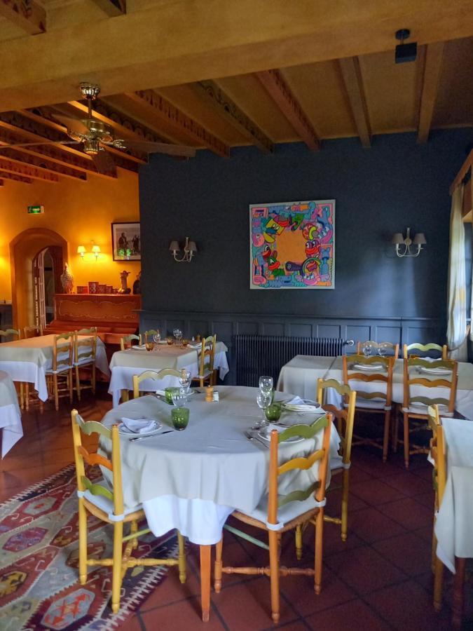 Auberge Des Chasseurs Échenevex Buitenkant foto