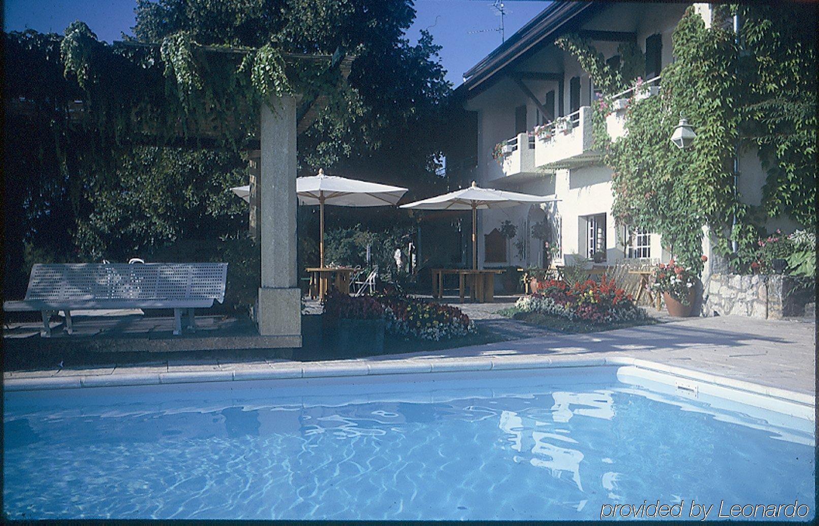 Auberge Des Chasseurs Échenevex Buitenkant foto