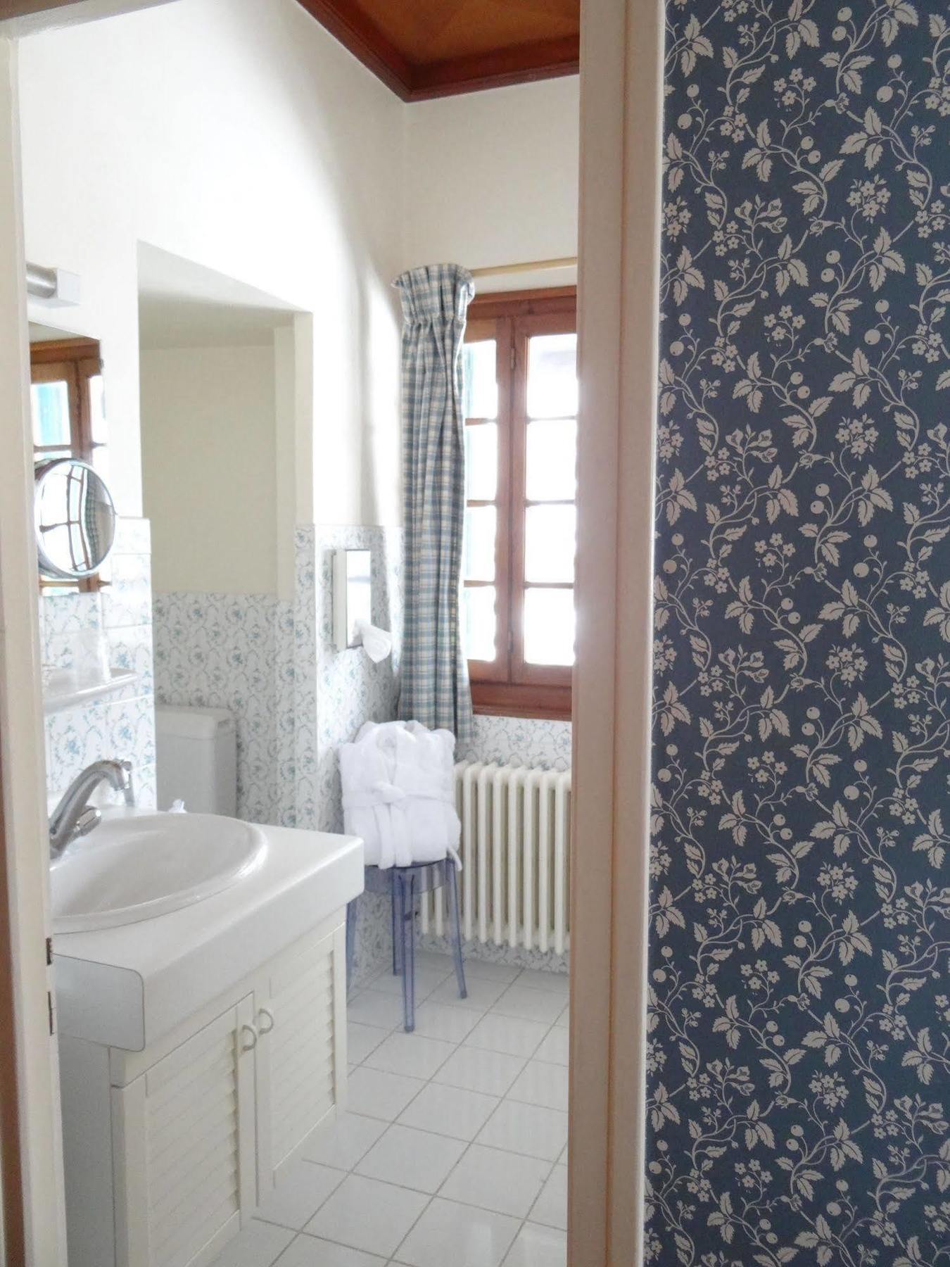 Auberge Des Chasseurs Échenevex Buitenkant foto