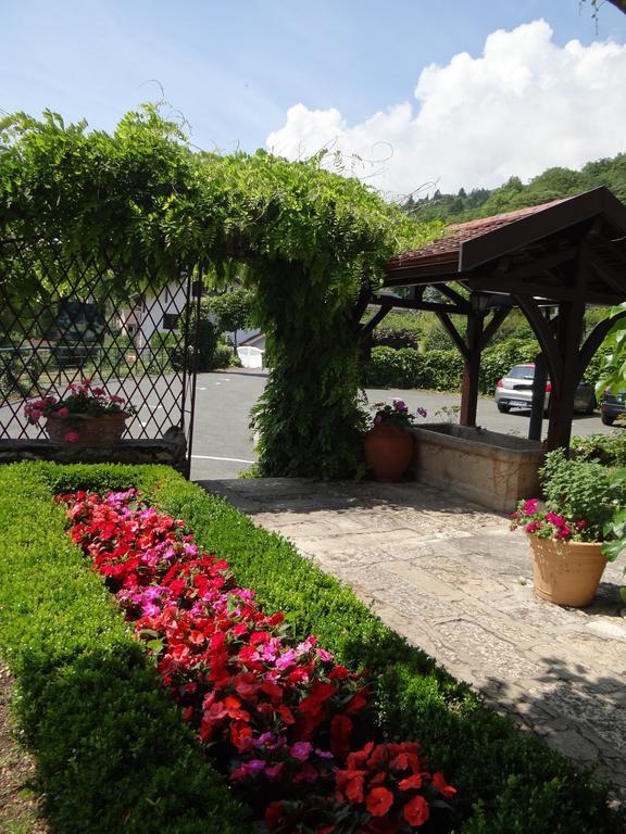 Auberge Des Chasseurs Échenevex Buitenkant foto
